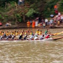 Boat racing festival - Final at Xieng Ngeun, 30km from Luang Prabang