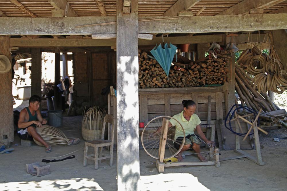 A Ban Na Yang, une famille de tisserands