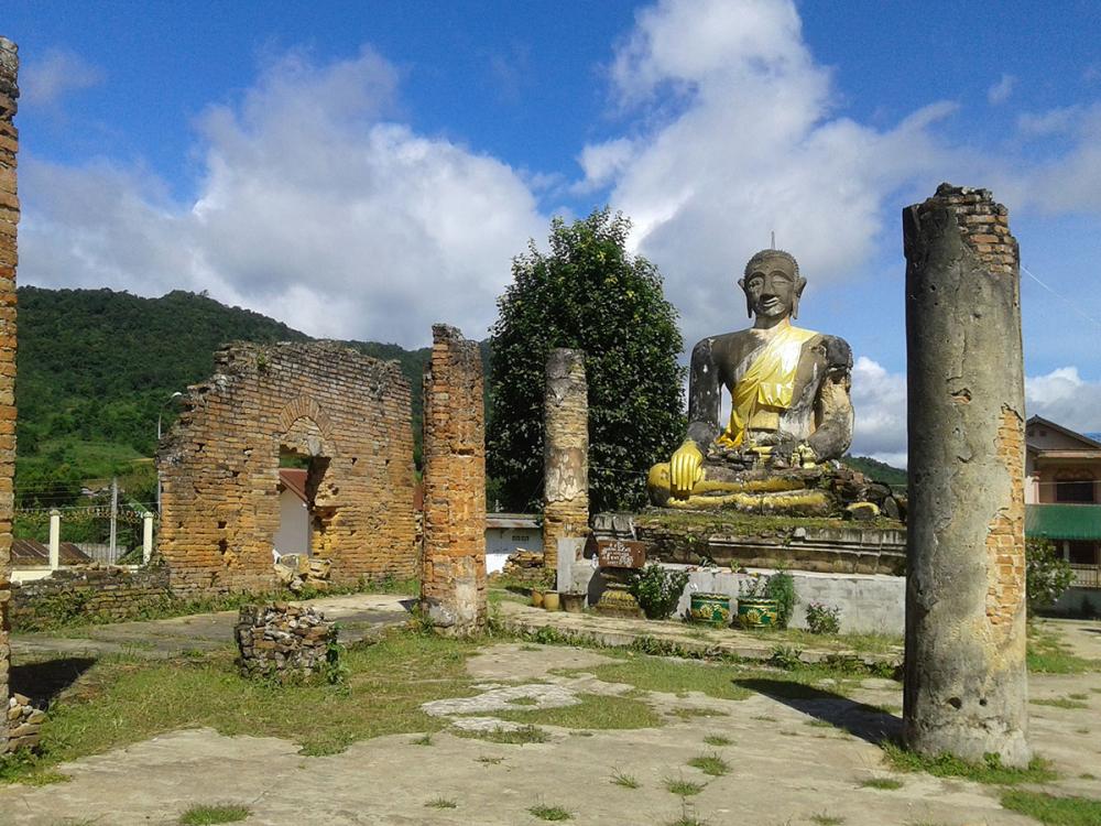 Wat Phiavat ruins - Muang Khun
