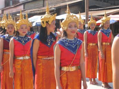 Costumes traditionnels Lao Loum
