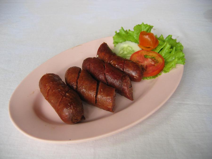 La saucisse Lao, fourrée à la citronelle La saucisse Lao, fourrée à la citronelle
