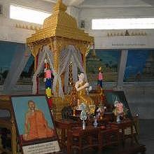 2nd floor of Vat Phon Phao, Buddhist temple architectures in Asia